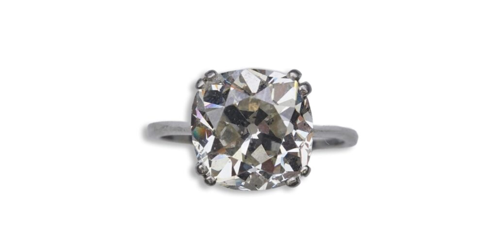 Estimate: £5,000 - £7,000 Sold price: £12,000