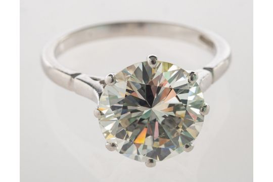 Estimate: £6,000 - £8,000 Sold price: £15,000